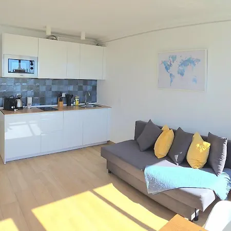 Salome Nogalera Sea View 2 Bedroom Center Walking Distance To The And Train Station By Namaste Elite Апартаменты Торремолинос
