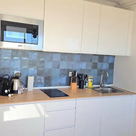 Salome Nogalera Sea View 2 Bedroom Center Walking Distance To The And Train Station By Namaste Elite Апартаменты *
